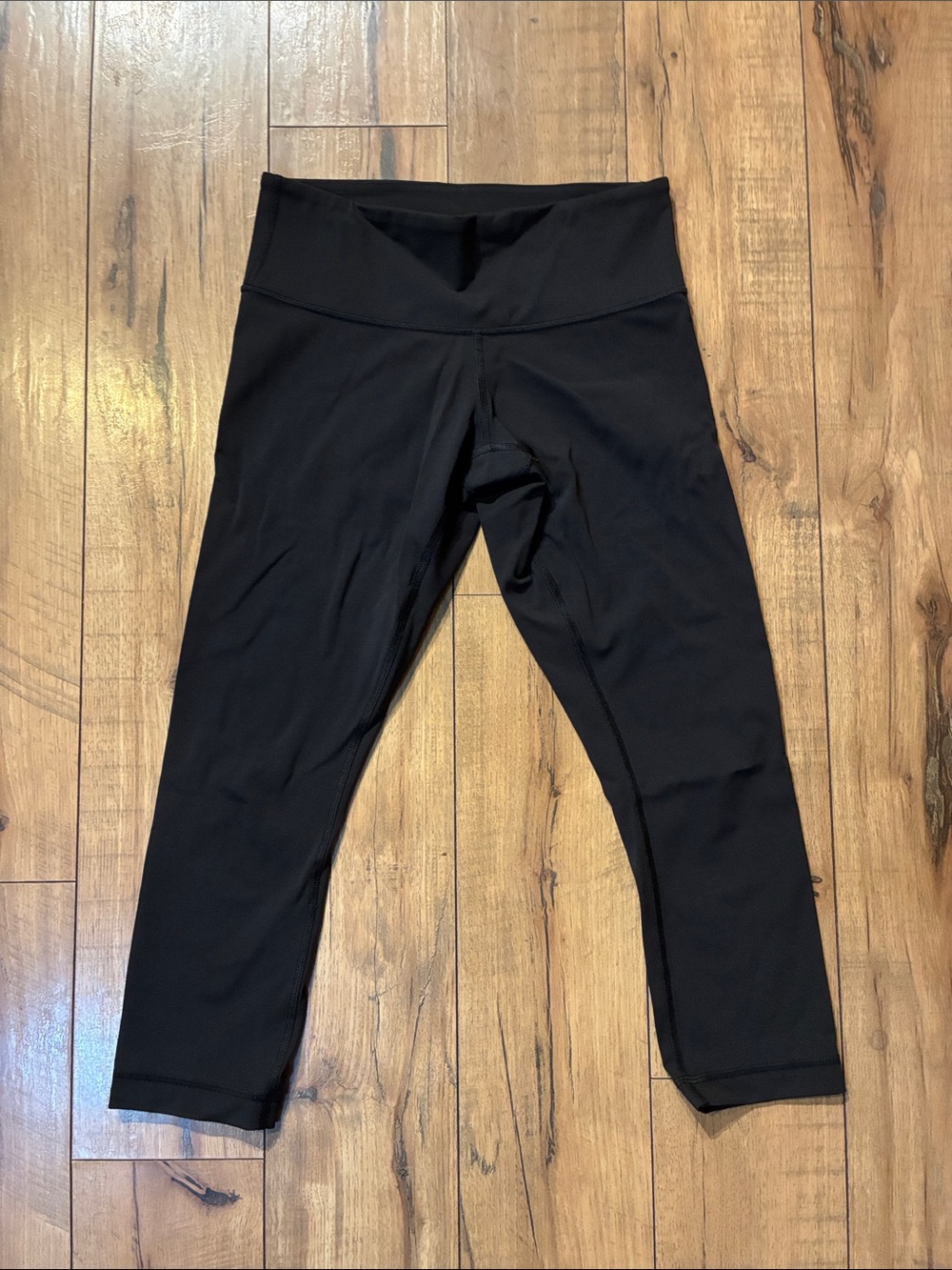 lululemon athletica Black High-Rise Capri Leggings size 4